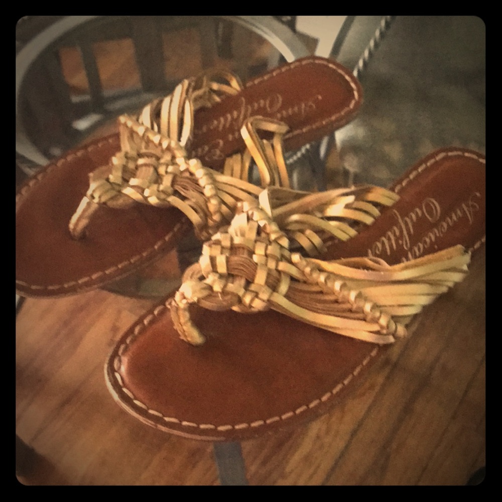 Gold American Eagle Flip flop
